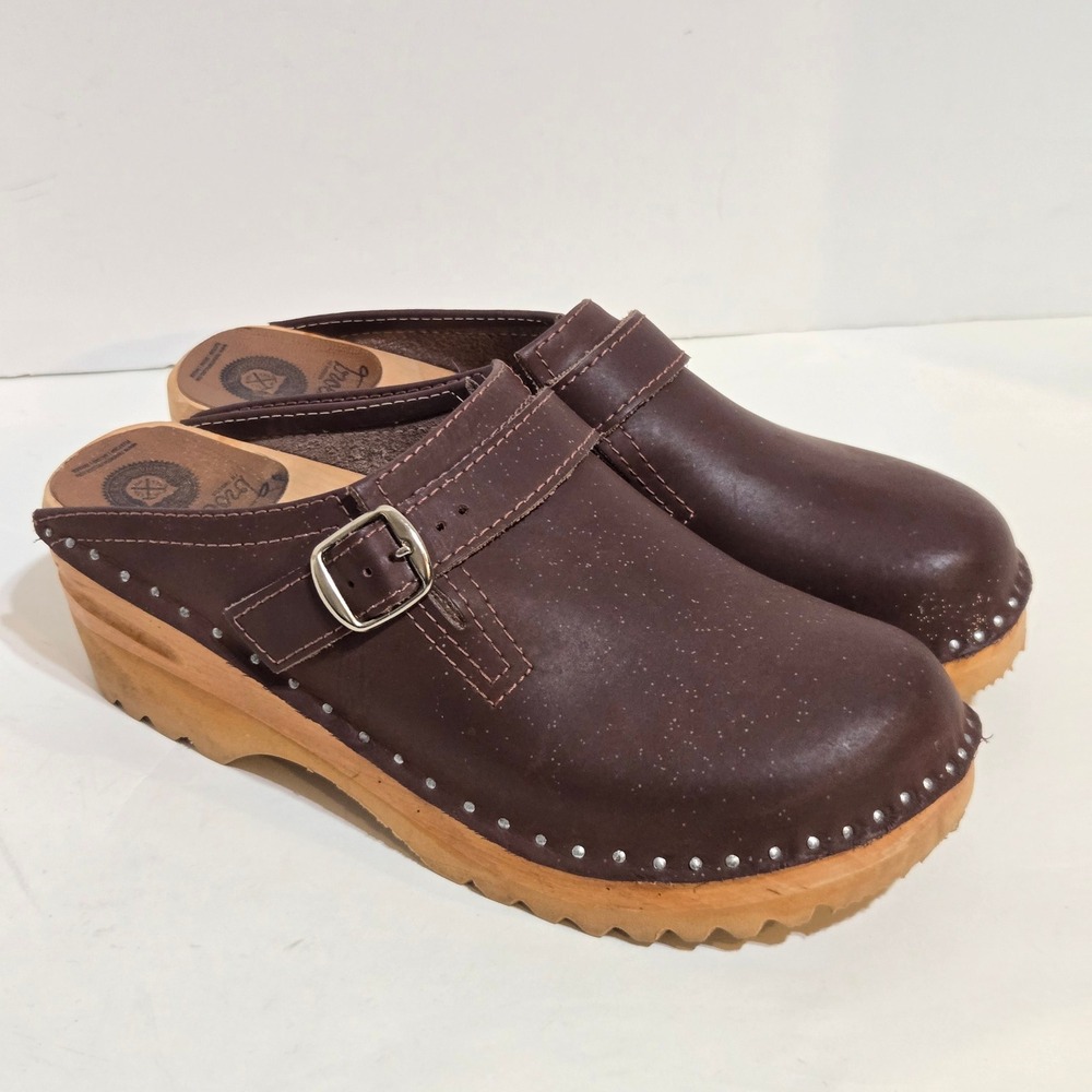 Troentorp Clogs Women 7 / 37 Brown Leather Buckle Strap Wooden Sole Sweden Boho
